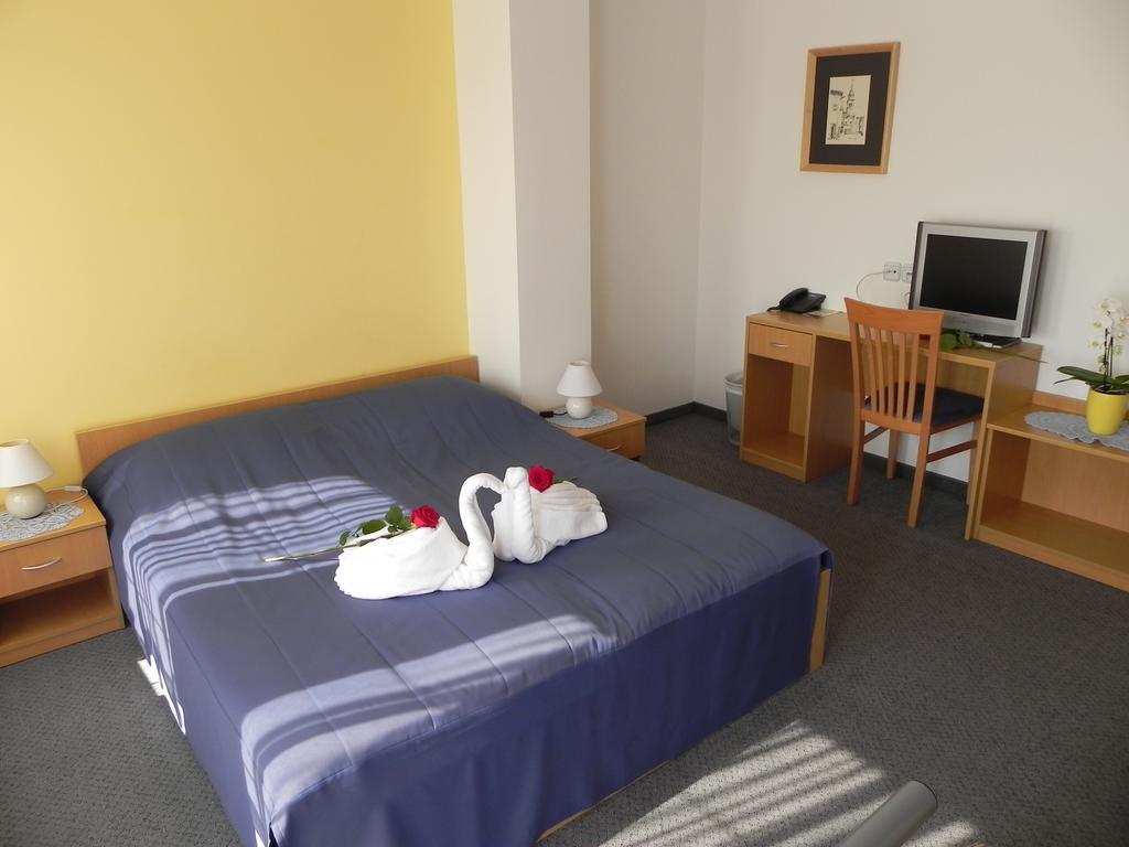 Motel Majolka Ptuj Quarto foto